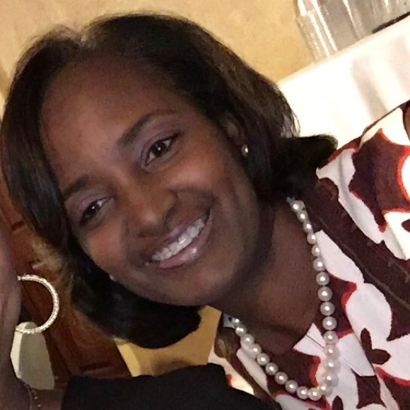 Meet your Posher, GM - Picture 2 of 3